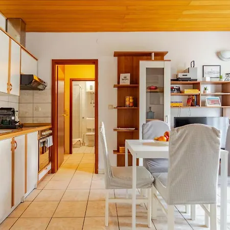 Apartament Misho With Terrace