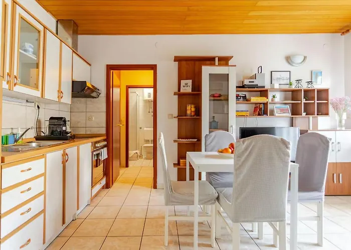 דירה Misho With Terrace