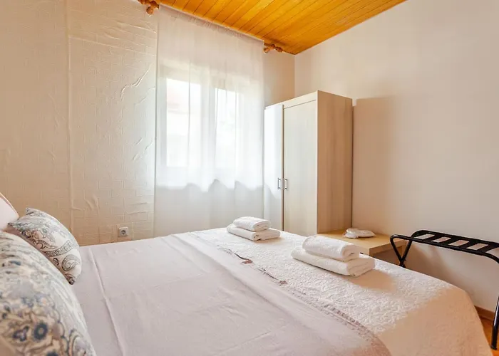 Misho With Terrace Апартаменты *